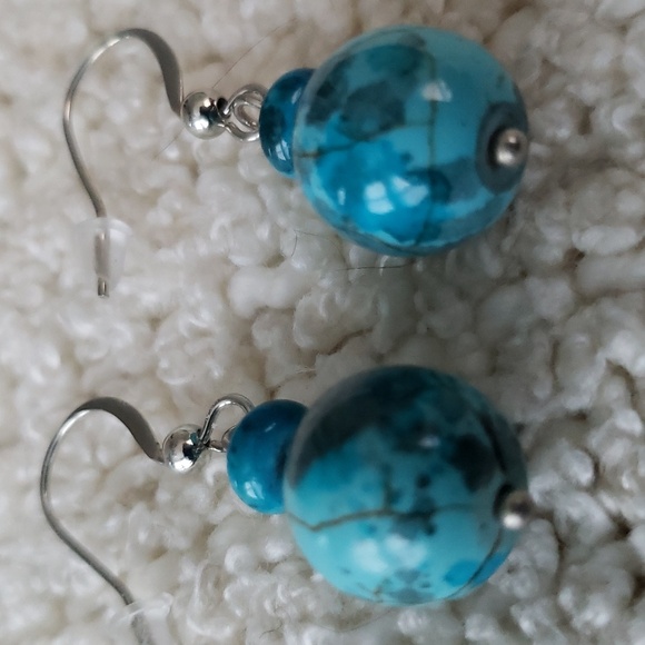 Vintage Style Turquoise Earrings. - Picture 7 of 7